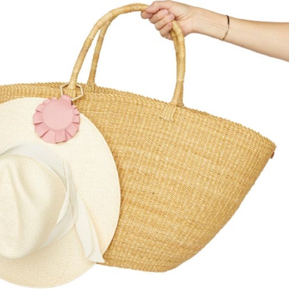 TOPTOTE Leather Hat Holder
LINDSAY ALBANESE